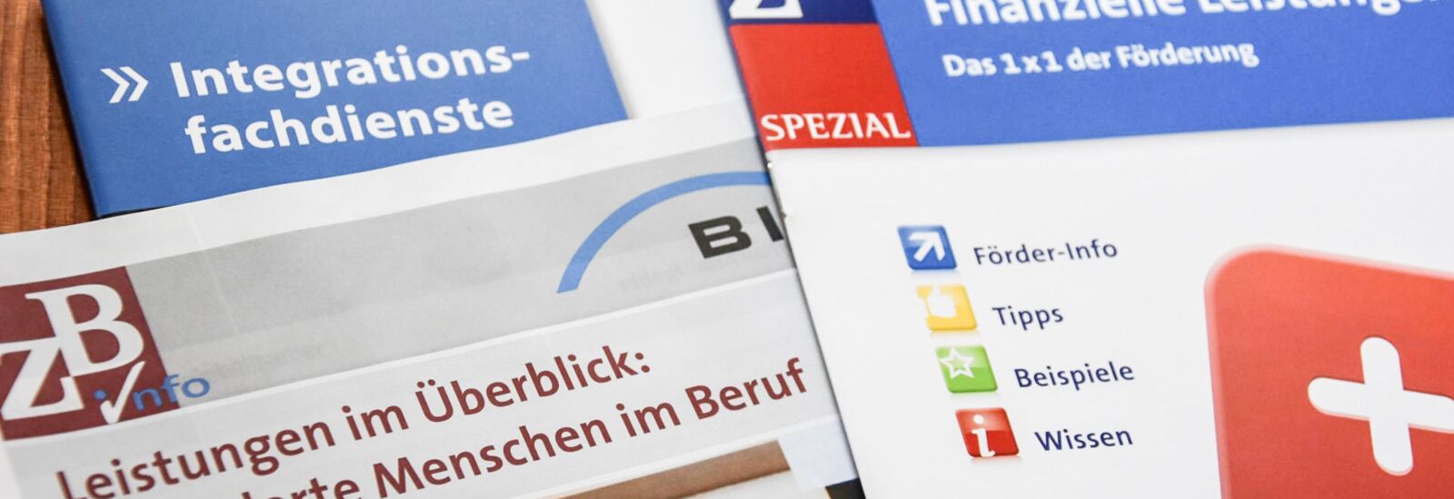 Broschüren zu finanziellen Leistungen für Arbeitgeber